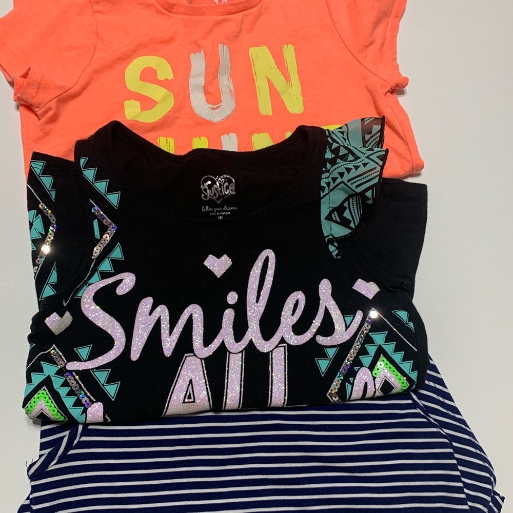 Girls shirt bundle! 👚